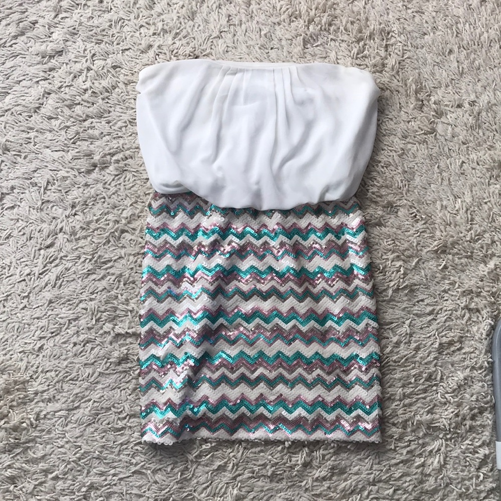 ADORABLE cocktail strapless dress!